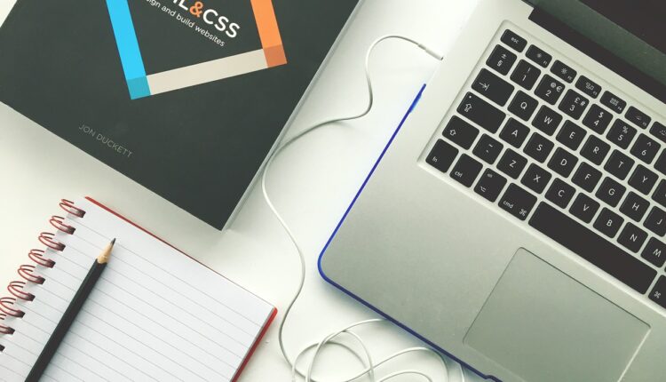 إنشاء موقع إلكتروني مجاني والربح منه للمبتدئين