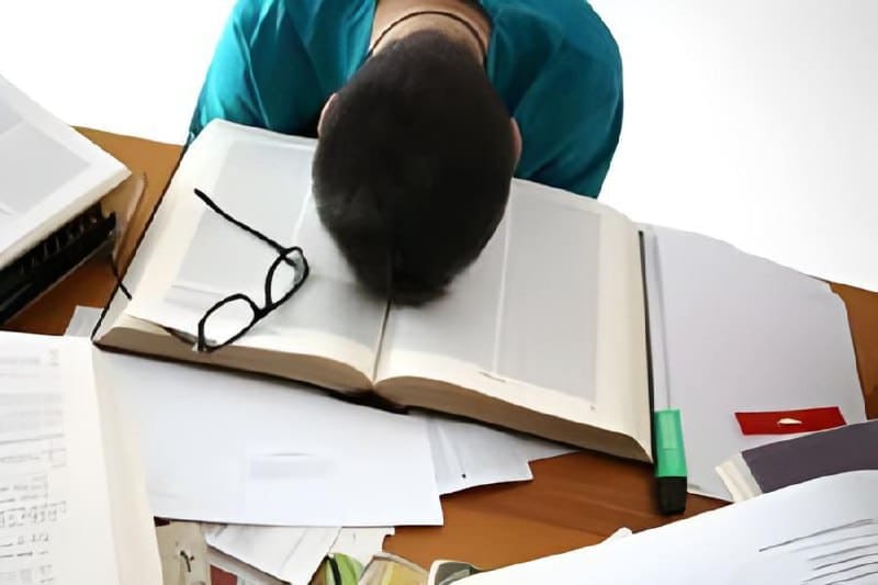 كيفية عمل جدول المذاكرة لتنظيم الوقت بسهولة 2025 كيفية عمل جدول المذاكرة لتنظيم الوقت بسهولة 2025